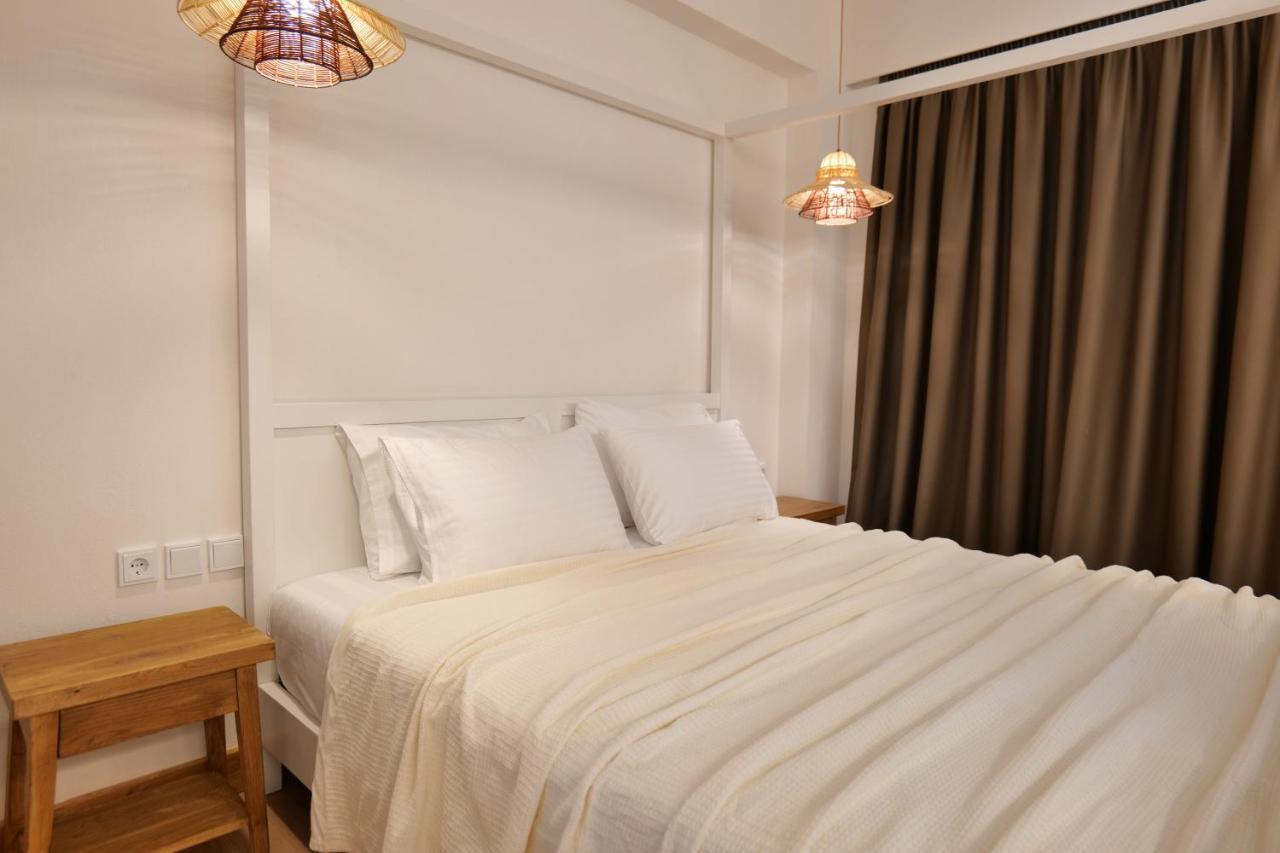 Alex & Sofi Hotel Himare Bagian luar foto
