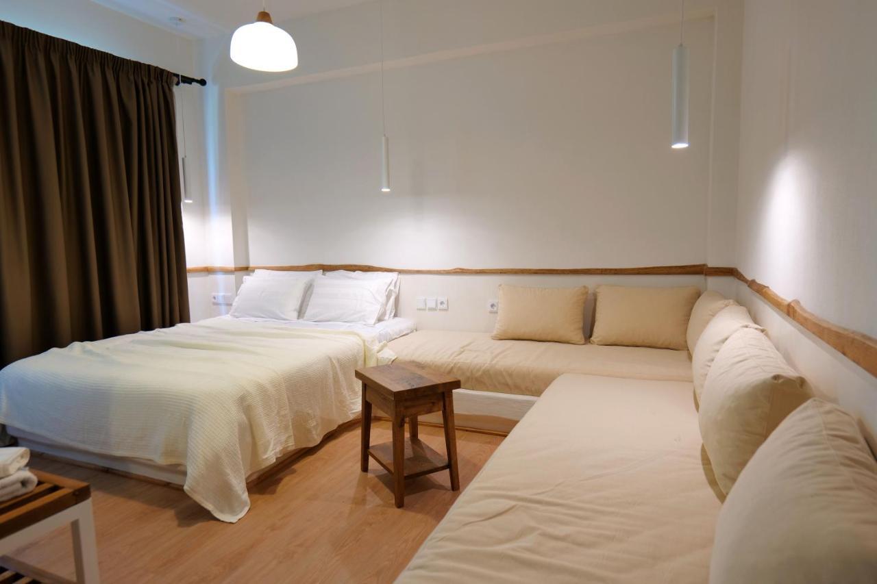 Alex & Sofi Hotel Himare Bagian luar foto